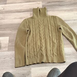 Olive Cable-Knit Turtleneck Sweater - Women